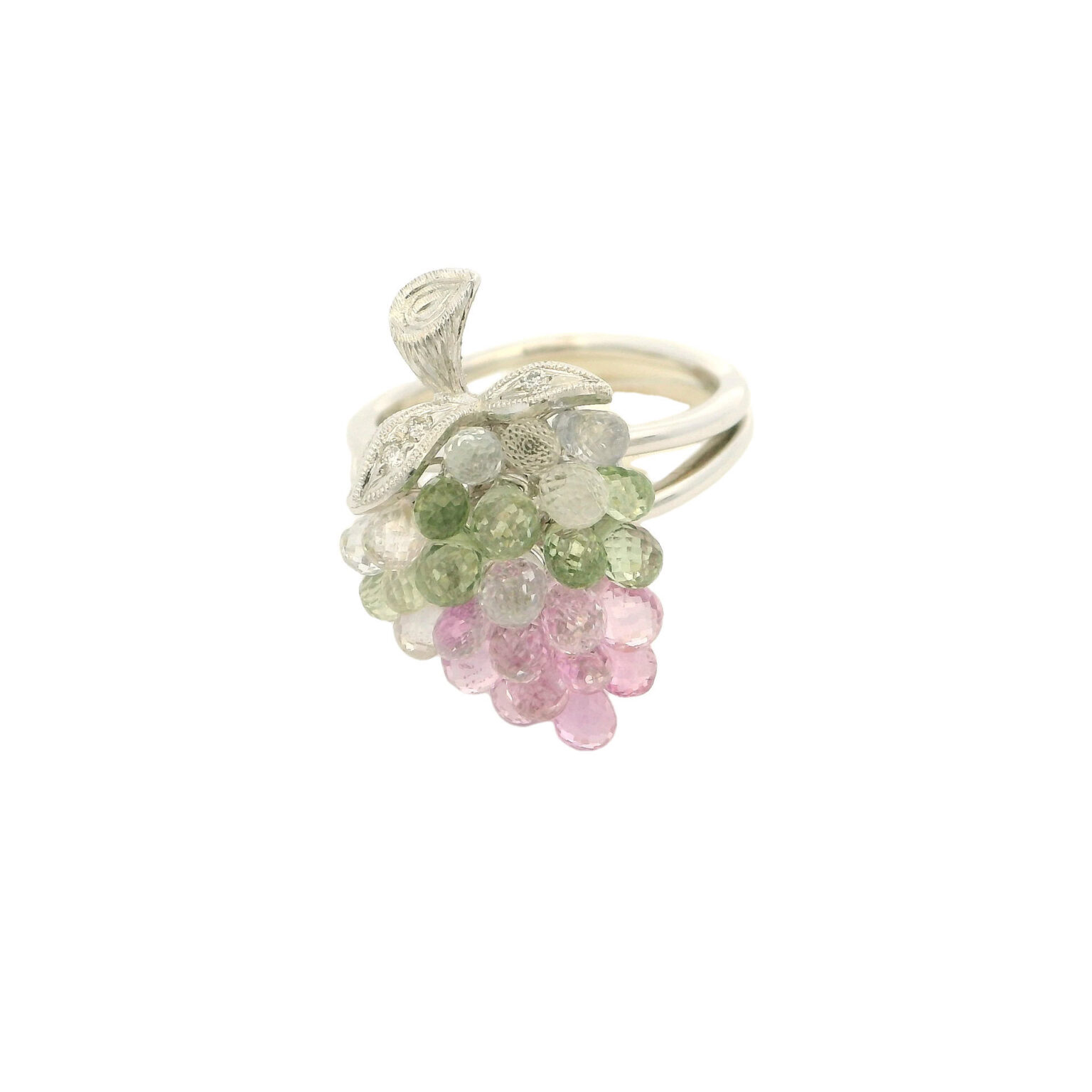 Eleganter Weinreben-inspirierter Ring